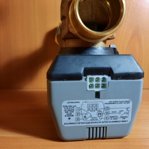 Привід Honeywell VC4012+ триходовий клапан Honeywell DN25